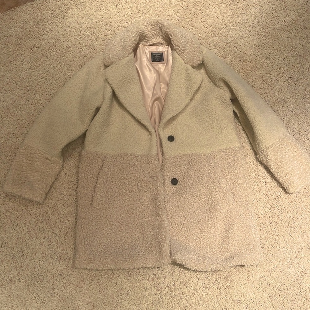 Abercrombie & Fitch large women’s coat